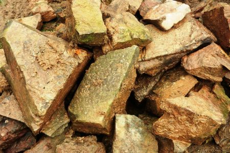 Schlamm-Schiefer-Gestein für die Trockenmauer